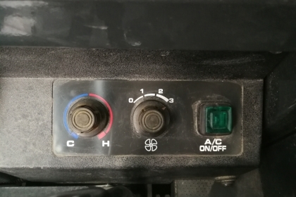 ถึงไทยแล้วจ้า KOMATSU PC 30MR-3 นำเข้าจากญี่ปุ่นโดยตรง ชั่วโมงทำงานน้อย พร้อมตู้เก๋งสวยๆ โทร.090-986-2521 อ๊อบ