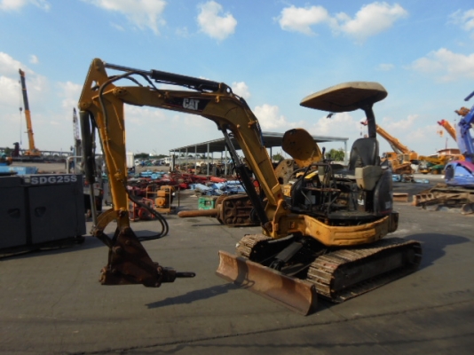 ขายรถแบคโฮ CATERPILLAR 303 (มีหัวแย็กปูน พร้อมบุ้งกี๋) ขายรถแบคโฮ CATERPILLAR 303 (มีหัวแย็กปูน พร้อมบุ้งกี๋)