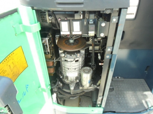 รถยกไฟฟ้ายืนขับ โตโยต้ารุ่น 7 น้ำหนักยก 1.5 ตัน เสาสูง 4 เมตร รถนอกนำเข้า