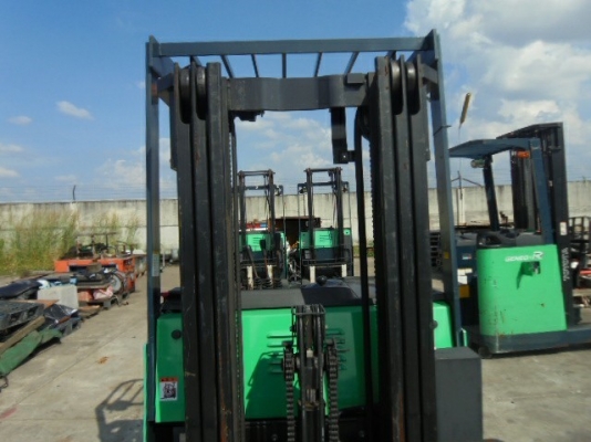 รถยกไฟฟ้าโตโยต้ารุ่น 7 น้ำหนักยก 1.5 ตัน เสาสูง 4.50 เมตร ฟลูฟรี รถนอกนำเข้า