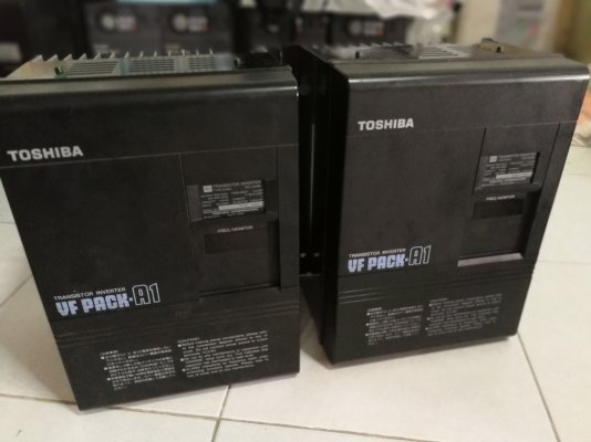 อินเวอร์เตอร์ปรับรอบมอเตอร์3แรง 2.2kwใช้ไฟเข้า1เฟสออก3เฟส