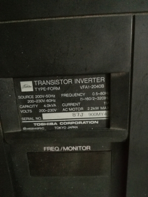 อินเวอร์เตอร์ปรับรอบมอเตอร์3แรง 2.2kwใช้ไฟเข้า1เฟสออก3เฟส