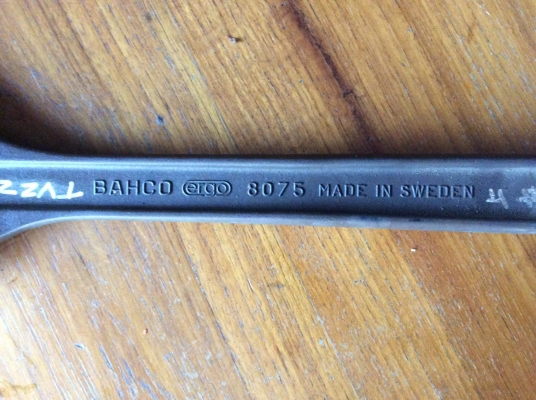 ขายประแจเลื่อน 18" BAHCO ERGO 8075 MADE IN SWEDEN.ใหม่เก่าเก็บ ขายประแจเลื่อน 18" BAHCO ERGO 8075 MADE IN SWEDEN.ใหม่เก่าเก็บ