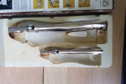 ขายคีมล็อกชุด2ตัว VISE GIRP 10Wr &7Wr MADE IN USA. ใหม่เก่าเก็บ ขายคีมล็อกชุด2ตัว VISE GIRP 10Wr &7Wr MADE IN USA. ใหม่เก่าเก็บ