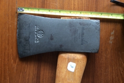 ขายขวานตราเสือสวีเดน3 1/2ปอน MADE IN SWEDEN. รุ่นเก่านำเข้าจากยุโรป