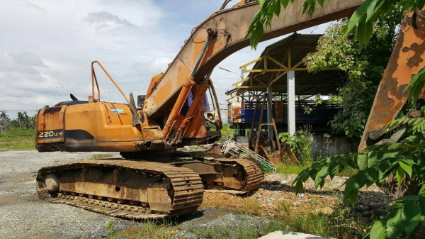 มี VDO ให้ชม.รถแบคโฮ DOOSAN 220 LC-6 เอกสารอินวอย ราคา 450000