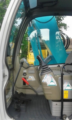 KOBELCO-SK135SR-1E《เก่านอกญี่ปุ่น》 อามร์ยาว@1,570,000สนใจโทร081-989-1989 หรั่งครับ