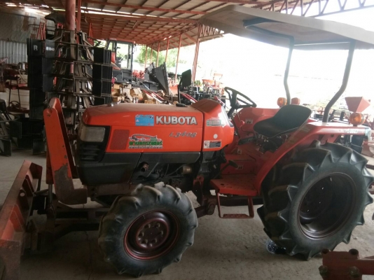 ขายรถแทรกเตอร์มือสอง