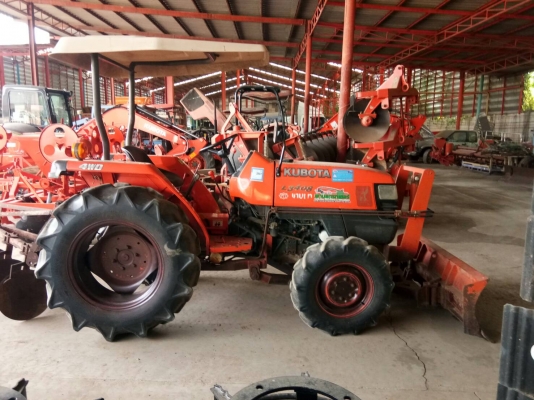 ขายรถแทรกเตอร์มือสอง