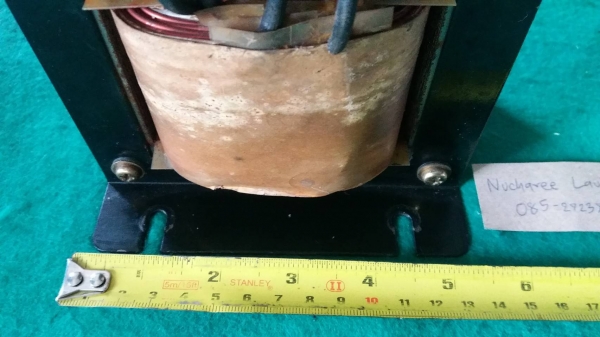 หม้อแปลงไฟ เข้า 100,110v ออก 200,220v ขนาด 500 va