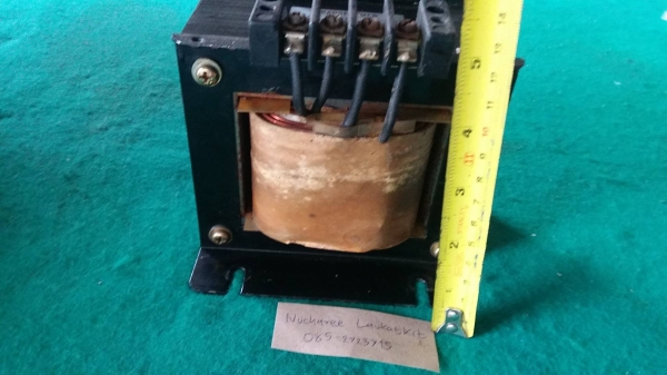 หม้อแปลงไฟ เข้า 100,110v ออก 200,220v ขนาด 500 va