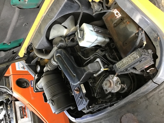 ขายรถโฟล์คลิฟท์ โคมัตสุ Forklifts Komatsu 1.5ตัน รุ่นใหม่รุ่น20 เครื่องยนต์ดีเซล เสา3เมตร สไลด์ชิฟ สภาพพร้อมใช้