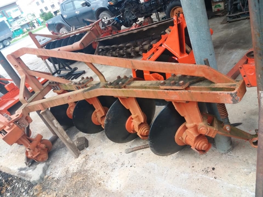 ขายผานบุกเบิกขนาด4&times;22 ยี่ห้อkk ขายตามสภาพ  ราคา 19,000 บาท  สนใจสอบถาม 084-9997463