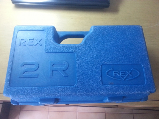 เครื่องทำเกลียวมือ ยี่ห้อ REX