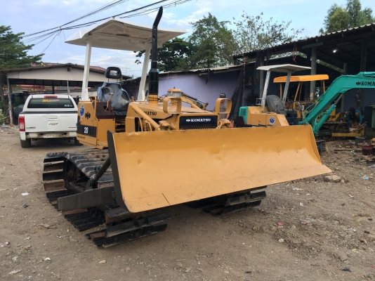 ขายรถแทร็กเตอร์D2-6PL รถสวยพร้อมใช้งาน เครื่องดี ช่วงล่างแน่น รถอยู่นครปฐม ขาย245000ราคาต่อรองได้ โทร0616613023แพรว