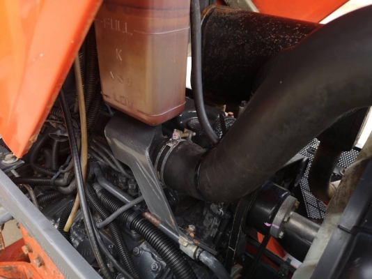 ขายคะ L3408.สภาพนางฟ้า สีเดิมทั้งคัน ยางสวย4เส้น ราคา200000บาท อุปกรณ์3ชิ้น พร้อมบริการจัดส่ง สนใจติดต่อที่0906910337ต้า ร้าน ส.เจริญแทรกเตอร์