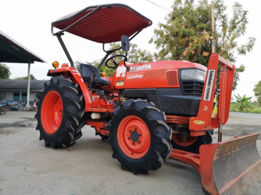 ขายคะ L3408.สภาพนางฟ้า สีเดิมทั้งคัน ยางสวย4เส้น ราคา200000บาท อุปกรณ์3ชิ้น พร้อมบริการจัดส่ง สนใจติดต่อที่0906910337ต้า ร้าน ส.เจริญแทรกเตอร์