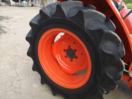 ขายคะ L3408.สภาพนางฟ้า สีเดิมทั้งคัน ยางสวย4เส้น ราคา200000บาท อุปกรณ์3ชิ้น พร้อมบริการจัดส่ง สนใจติดต่อที่0906910337ต้า ร้าน ส.เจริญแทรกเตอร์