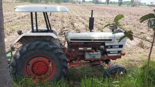 รถไถเดวิด บราวน์73แรงม้า