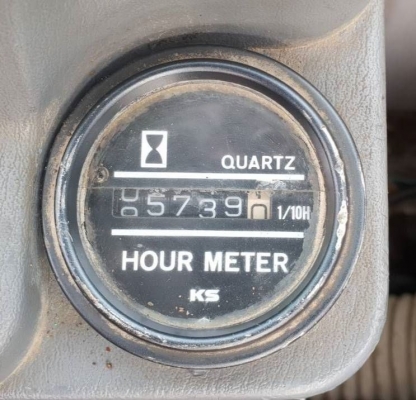 Sk120มาร์คไฟว์ซุปเปอร์.. รถนอกแท้ยังไม่ใช้ในไทยราค่แปดสิบห้าสนใจโทรหาหรั่ง