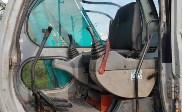 Sk120มาร์คไฟว์ซุปเปอร์.. รถนอกแท้ยังไม่ใช้ในไทยราค่แปดสิบห้าสนใจโทรหาหรั่ง