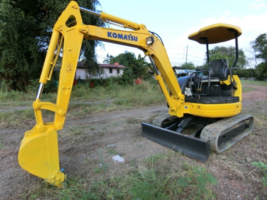 ขายรถขุดแบคโฮ KOMATSU 30MR-1 ขนาดPc-30 รถเก่านอกแท้100\% #คอนโทนสั้นปั๊มนิ้ว เครื่องดี ระบบไว รถพร้อมใช้งาน เอกสารใบอินวอยครบ  ????ราคา 410,000 ต่อรองได้???? ☎️ สนใจติดต่อ 096-3268553 (สถิตย์พันธ์) ???? ID LINE 0963268553  ร้านรุ่งเจริญแทรกเตอร์ อำเภอพระพุ