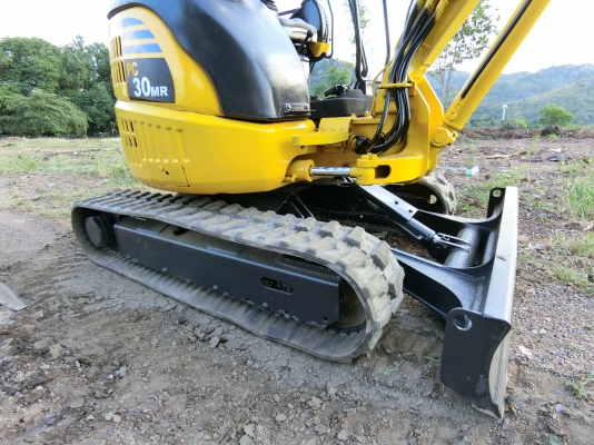 ขายรถขุดแบคโฮ KOMATSU 30MR-1 ขนาดPc-30 รถเก่านอกแท้100\% #คอนโทนสั้นปั๊มนิ้ว เครื่องดี ระบบไว รถพร้อมใช้งาน เอกสารใบอินวอยครบ  ????ราคา 410,000 ต่อรองได้???? ☎️ สนใจติดต่อ 096-3268553 (สถิตย์พันธ์) ???? ID LINE 0963268553  ร้านรุ่งเจริญแทรกเตอร์ อำเภอพระพุ