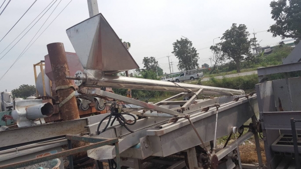 สกรูลำเลียงขนาด 5 นิ้วยาว 3.20 ม.สแตนเลสอย่างดี