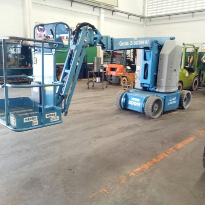 รถกระเช้าเก่านอก Genie Z30/20 สนใจโทร 061-4194021 ภู