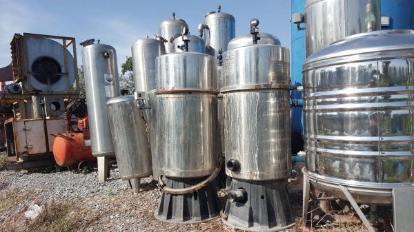 ถังกรองสระว่ายน้ำขนาด 140 ลิตรสแตนเลส มี3ใบให้เลือก