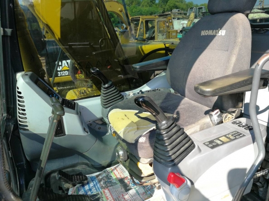 ขาย!! >>> Komatsu Pc130 รุ่น 7 สภาพพร้อมลุยงาน มีลายหัวเจาะ <<<  เบอร์ติดต่อ 098-7155789 086-4631102