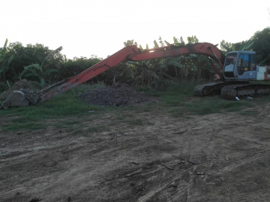 ขาย!! >>> Hitachi Ex200 รุ่น 2 บุมอาร์มยาว พร้อมใช้งาน <<< เบอร์ติดต่อ 098-7155789 086-4631102