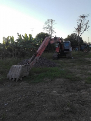 ขาย!! >>> Hitachi Ex200 รุ่น 2 บุมอาร์มยาว พร้อมใช้งาน <<< เบอร์ติดต่อ 098-7155789 086-4631102