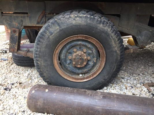 ขายถูกอีสุสี่ล้อกลางเเอลฟินเป็นดั้ม สนใจ0869127054