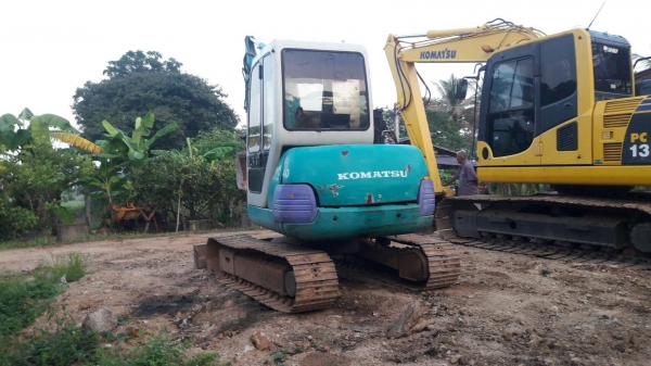 ขาย!! >>> Komatsu Pc40 รุ่น 7 ระบบไว เอกสารใบซื้อขาย มีวีดีโอให้ชม <<< เบอร์ติดต่อ 098-7155789 086-4631102