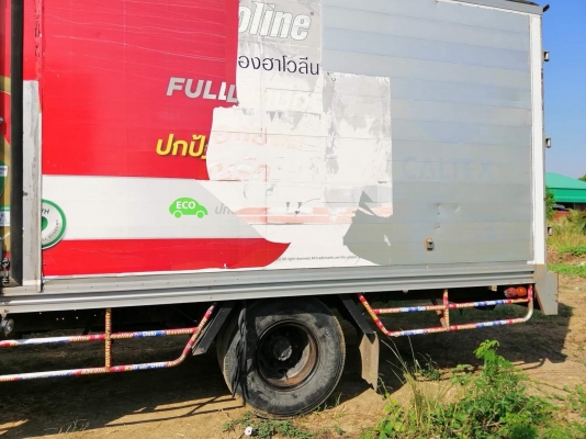 ขายรถ 6 ล้อ ตู้แห้ง กว้าง 2.30 ยาว 5.50 สูง 2เมตร ขายรถ 6 ล้อ ตู้แห้ง กว้าง 2.30 ยาว 5.50 สูง 2เมตร