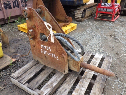 ขาย รถแม็คโคร MITSUBISHI MM35 พร้อมหัวกระแทก พร้อมใช้งาน นำเข้าเองจากประเทศญี่ปุ่น ติดต่อ 063-9316985 ID LINE : 0639316985 ครับ