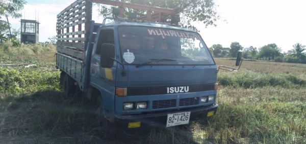 ขายหกล้อ ISUZU NPR 110 แรง ขายหกล้อ ISUZU NPR 110 แรง