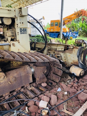 ขาย รถแทรกเตอร์ D4H ขาย รถแทรกเตอร์ D4H