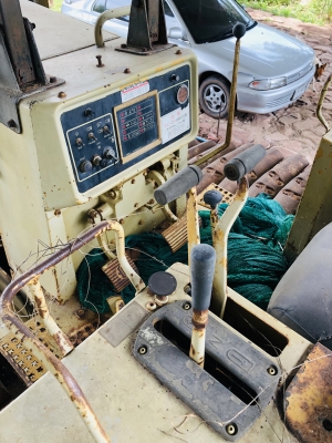 ขาย รถแทรกเตอร์ D4H ขาย รถแทรกเตอร์ D4H