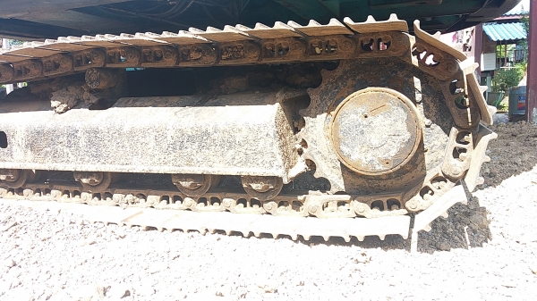 ขาย 530,000 KOBELCO sk 60-5 super ไฟฟ้าครบ เครื่องดี ปั้มแรง เอวแน่น ช่วงล่างเต็ม แอร์หนาว เอกสารอินวอยทร์ รถสวยพร้อมใช้ รถอยู่ นครสวรรค์  090-772-3710 090-772-3708