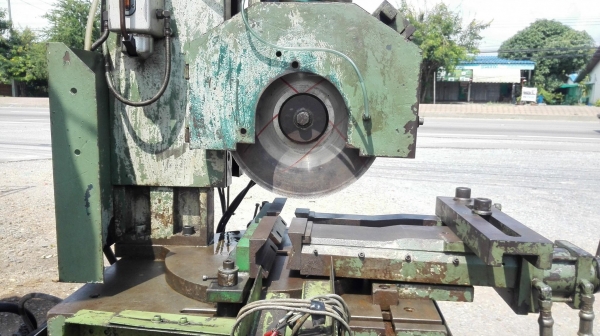 เลื่อยคัตติ้งไฮดรอลิคญี่ปุ่น Cutting Machine มีบาร์ฟีดป้อนชิ้นงานยาว 6.5 เมตร ใบตัด 12” เลื่อยคัตติ้งไฮดรอลิคญี่ปุ่น Cutting Machine มีบาร์ฟีดป้อนชิ้นงานยาว 6.5 เมตร ใบตัด 12”