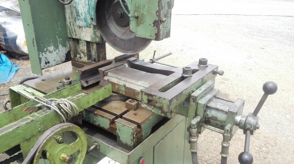 เลื่อยคัตติ้งไฮดรอลิคญี่ปุ่น Cutting Machine มีบาร์ฟีดป้อนชิ้นงานยาว 6.5 เมตร ใบตัด 12” เลื่อยคัตติ้งไฮดรอลิคญี่ปุ่น Cutting Machine มีบาร์ฟีดป้อนชิ้นงานยาว 6.5 เมตร ใบตัด 12”