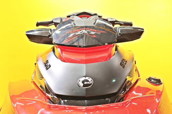 RXT300 rs ซื้อต้นปี2017สภาพใหม่มาก วิ่ง40ชม. 405,000 บ.