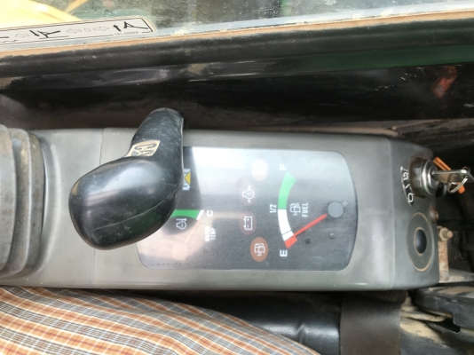 ขายรถแบคโฮ CAT 303 ขายรถแบคโฮ CAT 303