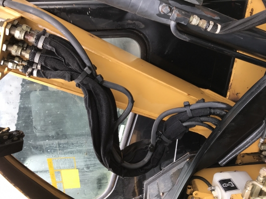 ขายรถแบคโฮ CAT 303 ขายรถแบคโฮ CAT 303