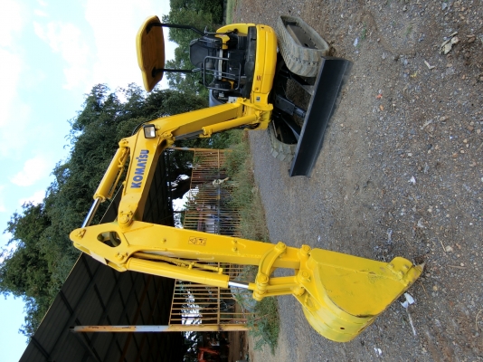 ขายรถขุดแบคโฮ KOMATSU 30MR-1 ขนาดPc-30 รถเก่านอกแท้100\% #คอลโทนสั้นปั๊มนิ้ว เครื่องดี ระบบไว รถพร้อมใช้งาน เอกสารใบอินวอยครบ????ราคา 410,000 ต่อรองได้???? ☎️ สนใจติดต่อ 096-3268553 (สถิตย์พันธ์) ???? ID LINE 0963268553  ร้านรุ่งเจริญแทรกเตอร์ อำเภอพระพุทธ