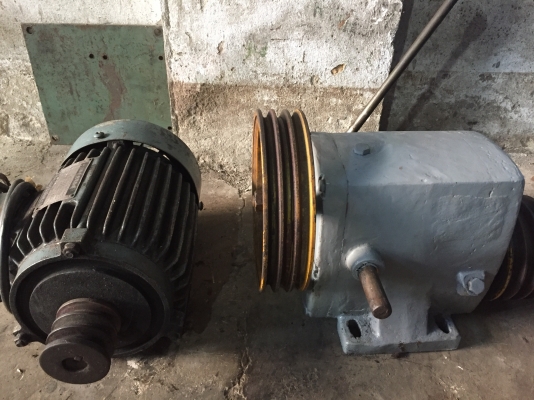 ขายชุดเกียร์กระตุก 1 ตัว พร้อมมอเตอร์ 3 สาย 2 แรง 2อย่าง รวม 5800 บาท