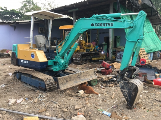 ขายPC30-6 พร้อมใช้งานเครื่องดี รถไวแรงดีไม่มีตก โทร0616613023แพรว