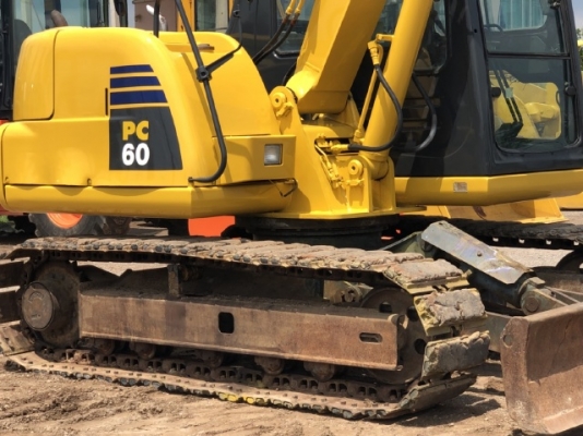 ขายรถขุด KOMATSU PC60-7 นำเข้าเองจากญี่ปุ่น สภาพสวยพร้อมใช้ มีVDOการทำงานครับ